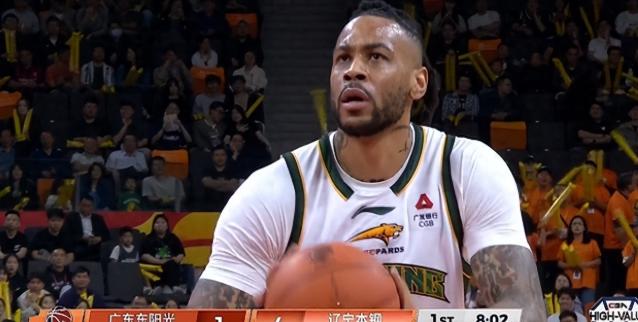 辽篮客场大胜广东，赛后球员评分：4人满分，3人优秀，1人不及格比分定格在89