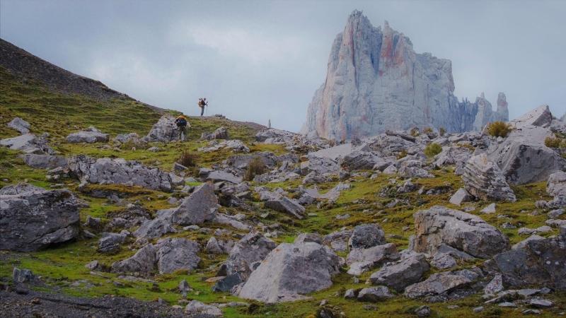 “捏一把汗”！河南，一20多岁小伙，在扎尕那徒步时突发高反，绝望之际，他吞光24