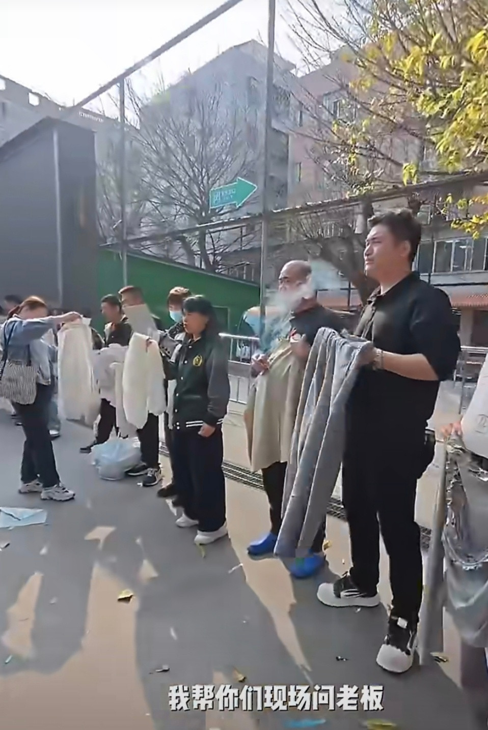 广州制衣村日薪600招不到人日薪600招不到人，不是没人干，而是没人能干、没人愿