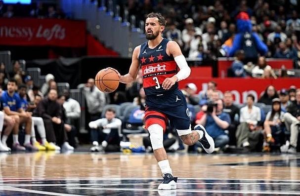 大鱼来了！随着特雷杨试水自由市场，NBA休赛期或将离队的超巨！1：詹姆斯休赛