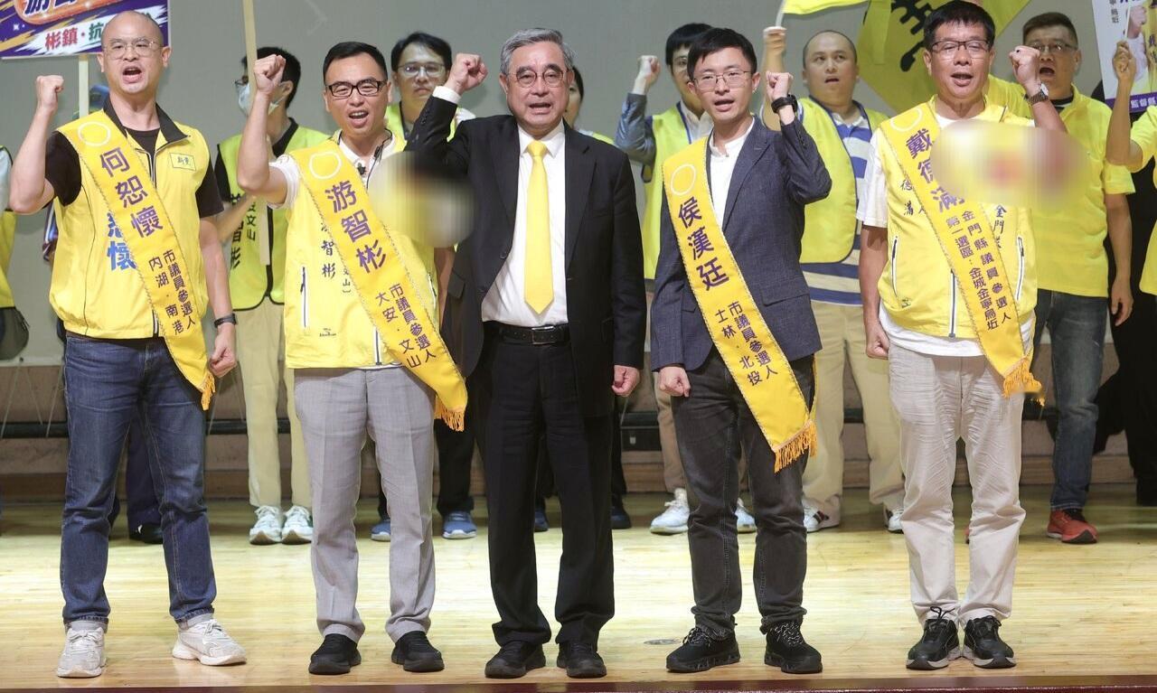 新党正式且硬气宣布：接受由解放军负责台湾防卫；接受特定条件下达成和平统一，台湾成