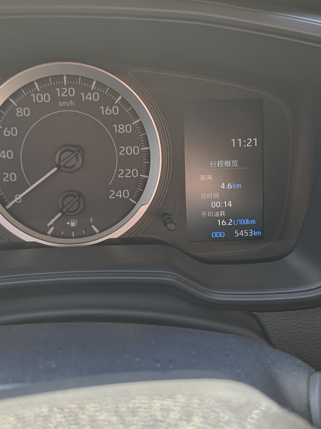 卡罗拉1.2t油耗比国产还高那些说卡罗拉省油的要么1.5要么1.81.2省油