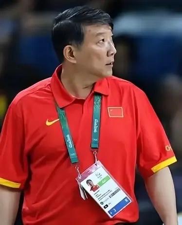 直击要害！杨毅评价宫鲁鸣这次带女篮的水平，说得相当直接：这届女篮世界杯打到现在，