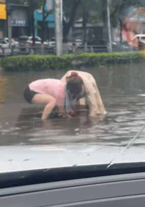 真的在天灾面前人类真的非常渺小，大家真的主要安全南方暴雨或最终影响所有人南方暴雨