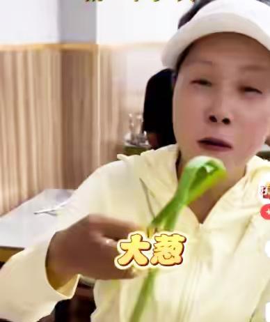 好久不见的田震最近悄悄回国了！这些年她和老公张卫宁在澳大利亚生活，住着别墅开着豪