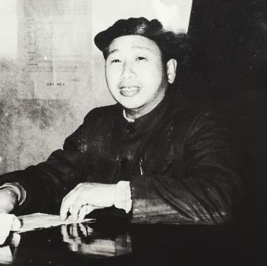 1951年，老红军傅兴贵刚回乡务农，村子里的1个寡妇就找来了，还哭着说：“我曾参