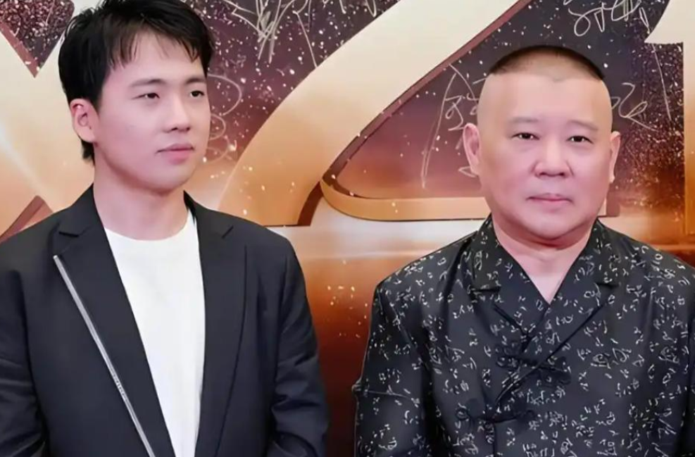 郭德纲这回是真坐不住了，不是徒弟们又出了烦心事，而是苦心经营几十年的德云社，