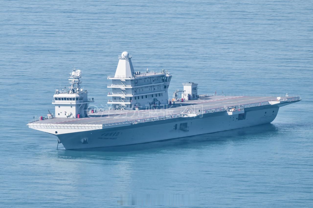 中船自己立项搞得这艘探索01科研舰，也是中船为了探索未来航母设计、使用、作战的发