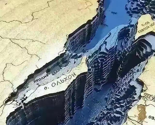 贝加尔湖的存在，完全打破了人类对湖泊的常规印象。最逆天的是它的深度，最大水深16