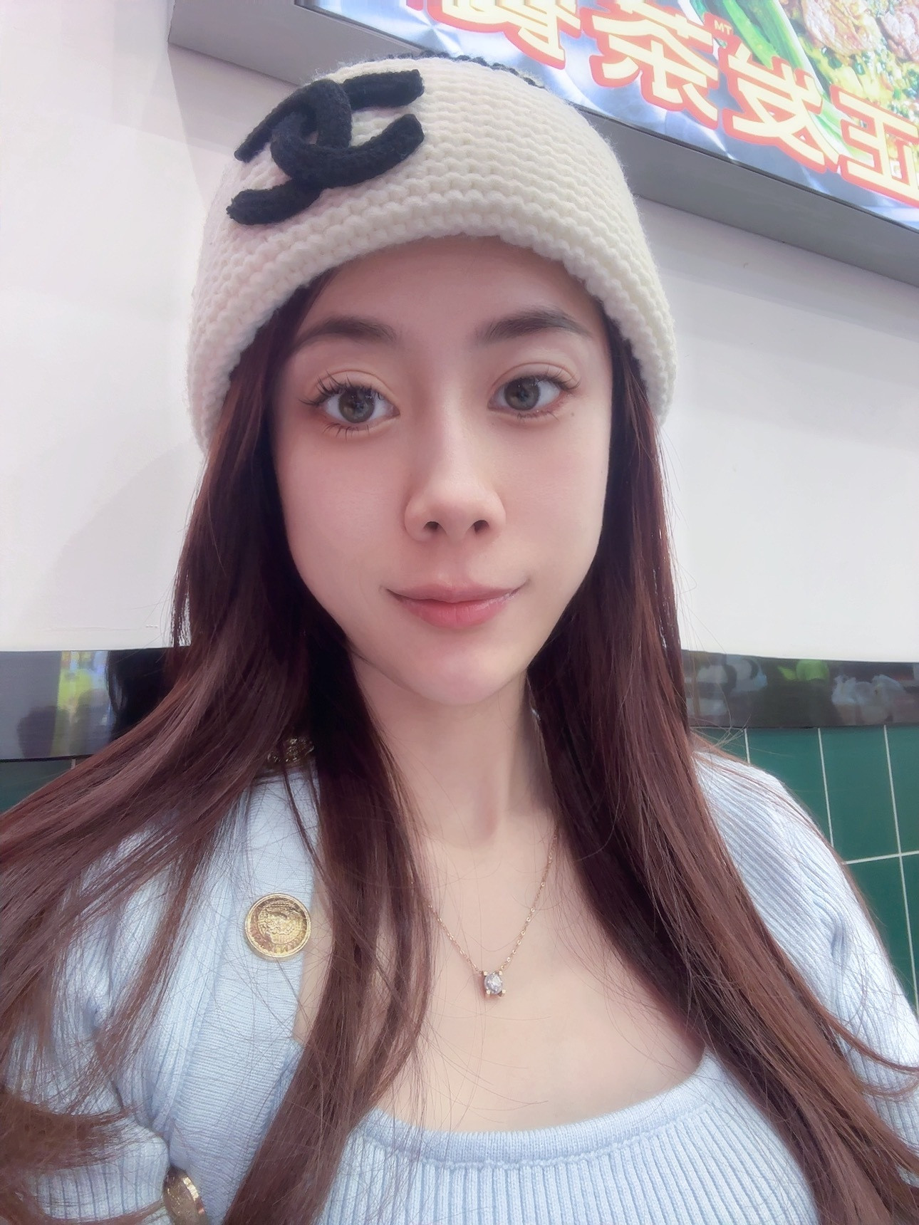 生活手记天冷降温，记得多加衣，不要像我一样感冒难受[哭哭][哭哭][哭哭]​