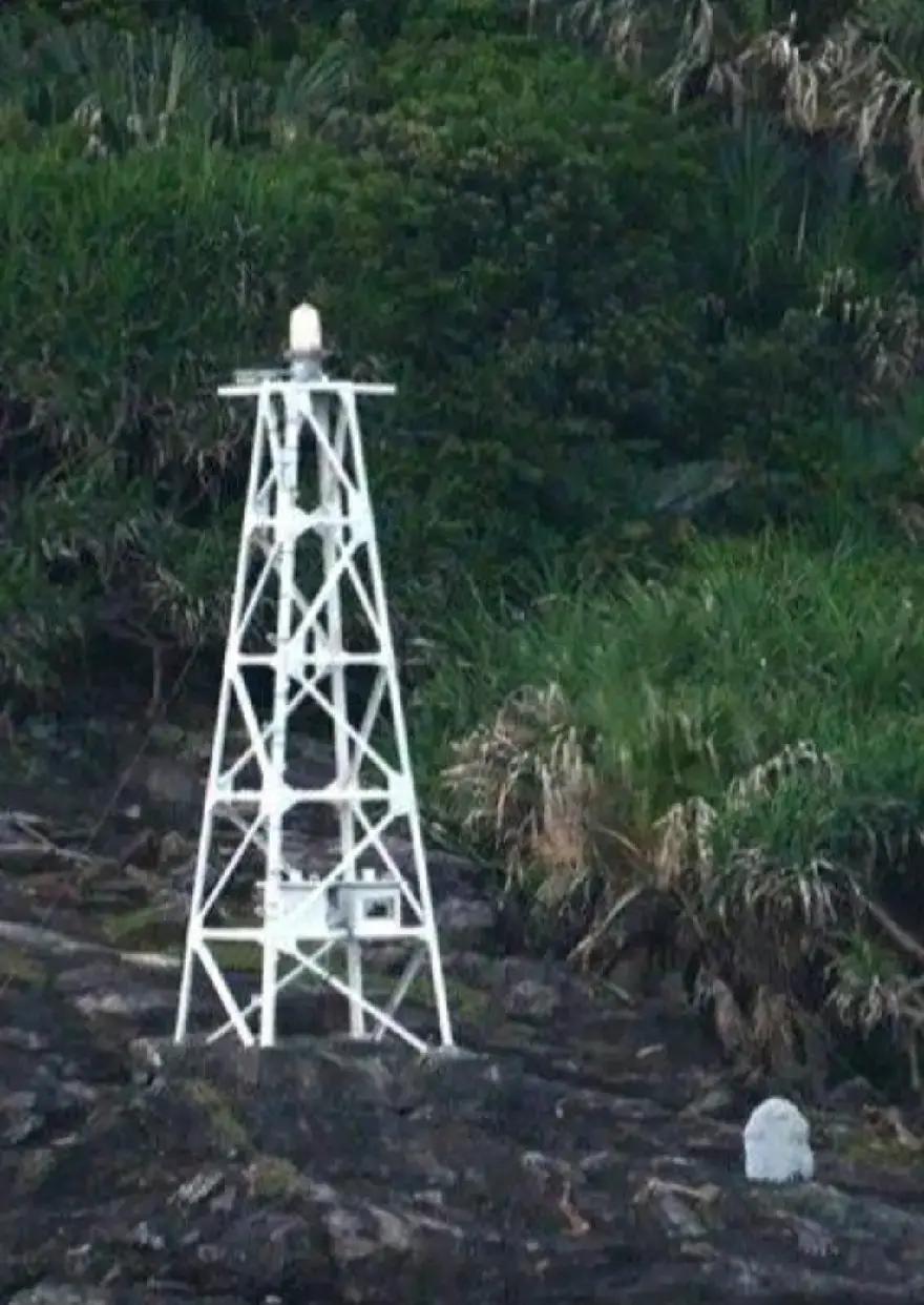 快讯！快讯！灯塔不是风景，是旗帜。钓鱼岛上那座“日本青年社”1978年私自搭的