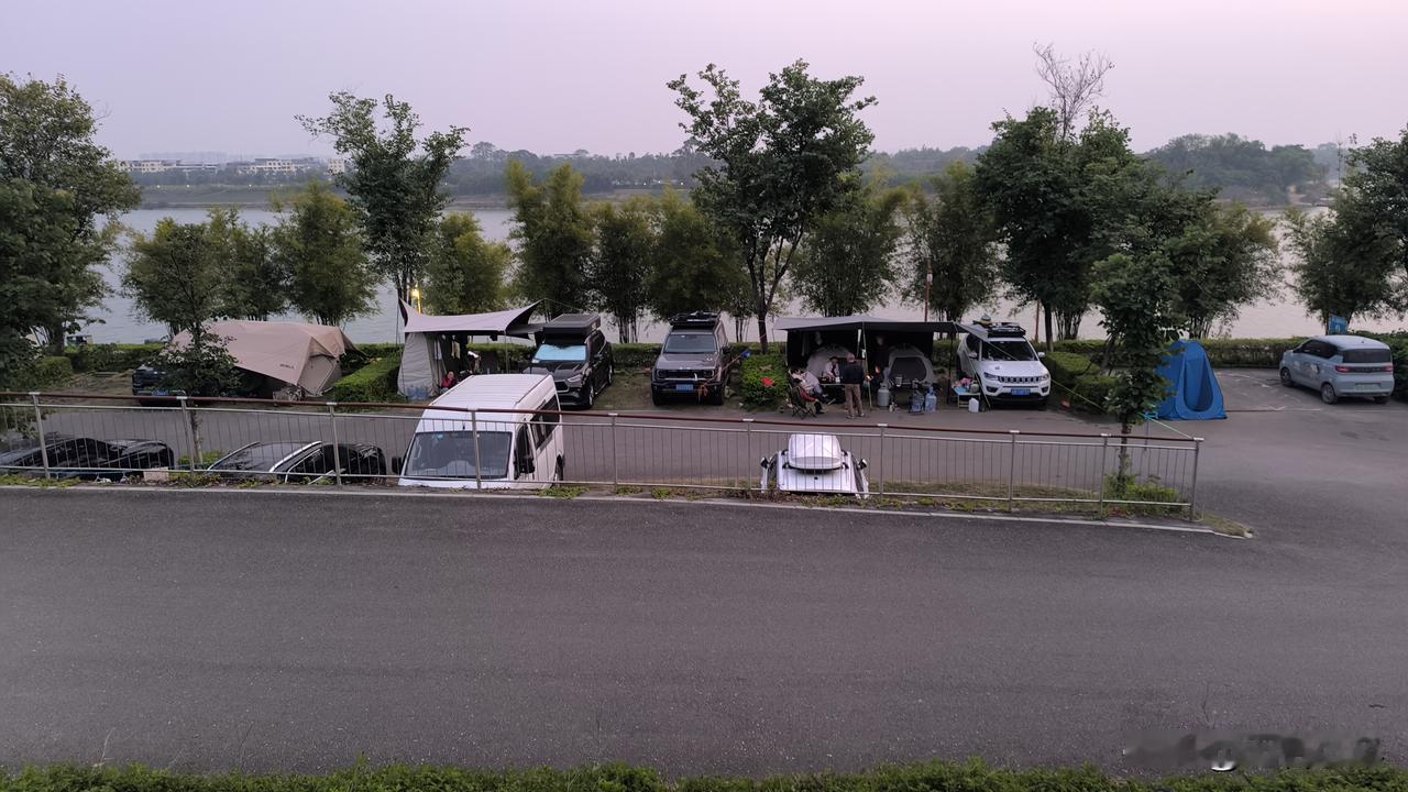 我是真的被气笑了，没想到还有这样明目张胆的旅居者，难怪这么多人恨他们。冬天是很