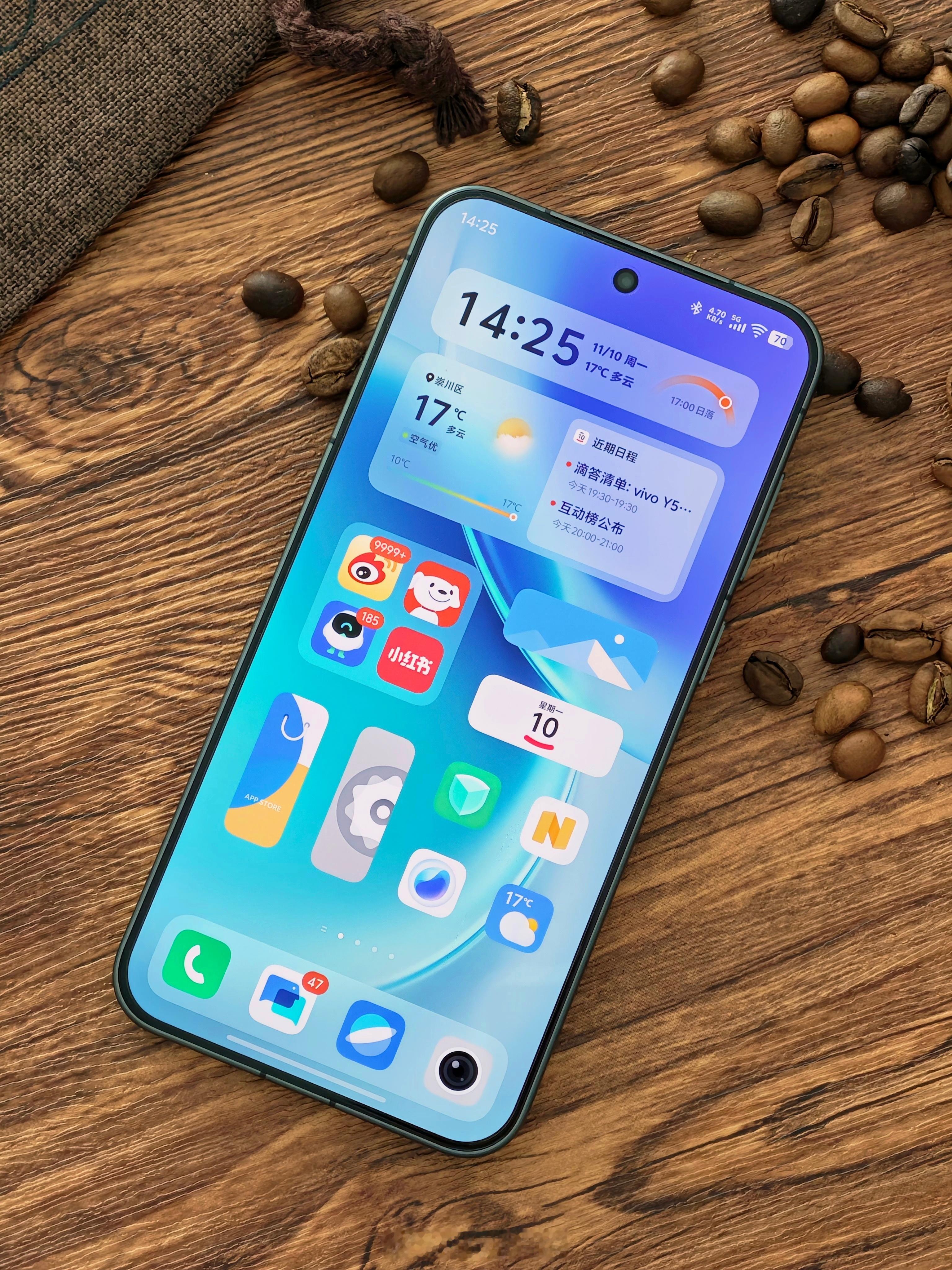 vivoX300已经用了好多天了，一个拍照好的手机确实可以激发你举起手机拍照的