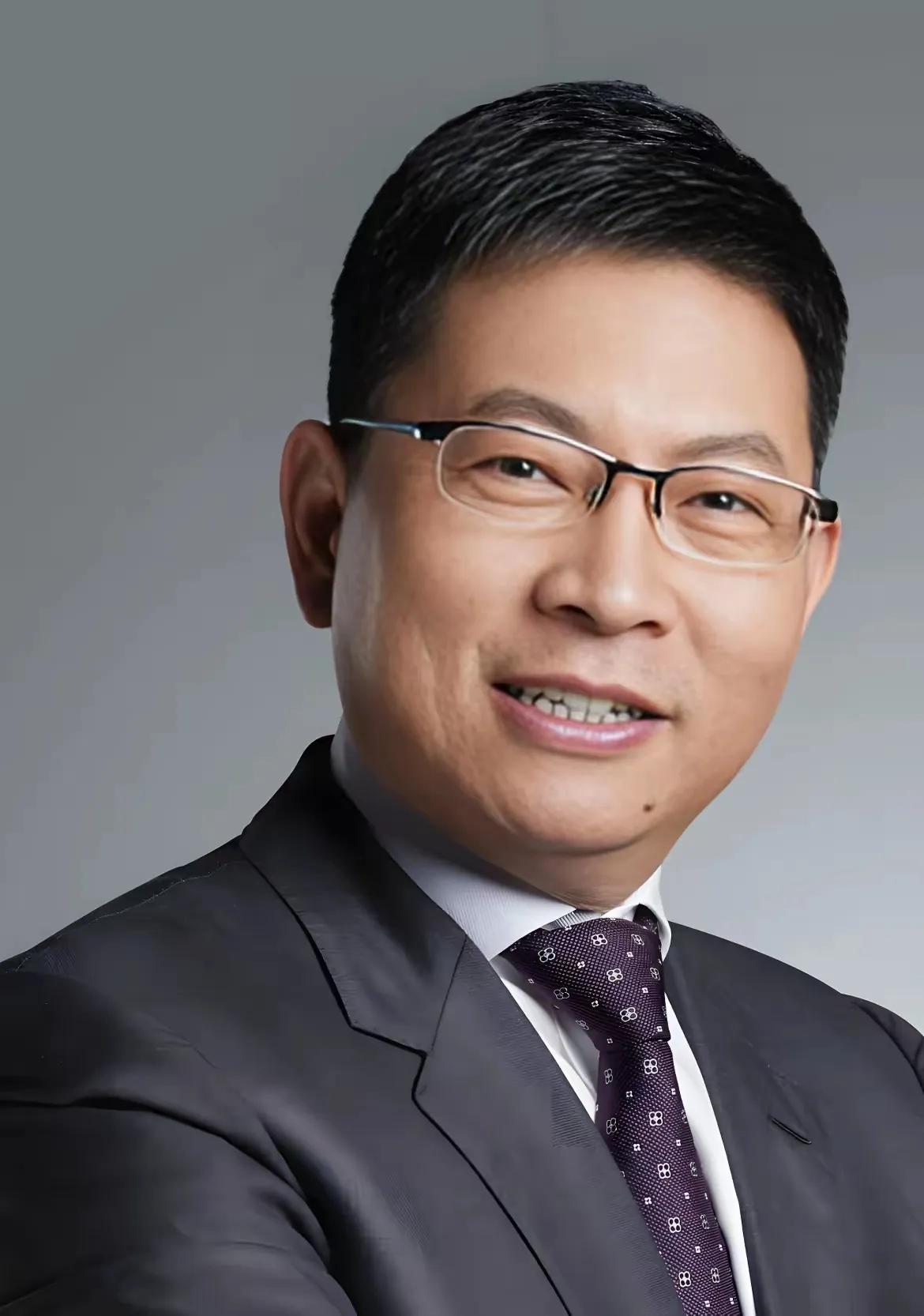 比雷军更懂营销的人出现了那必须是余承东人家不砸钱请明星，直接拿自己给自家车打