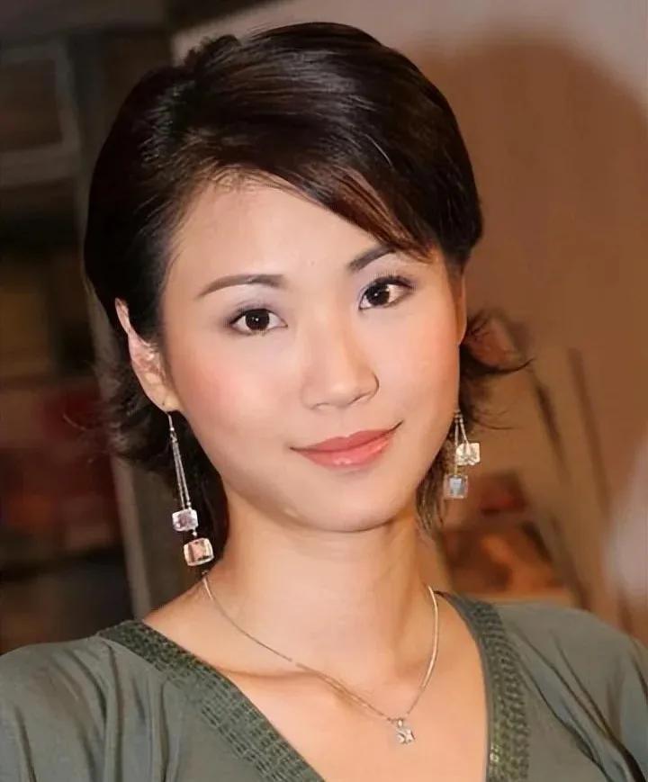 还记得这位TVB女星吗？非常有气质，可惜命运坎坷她的名字叫刘绰琪，虽然不算惊艳