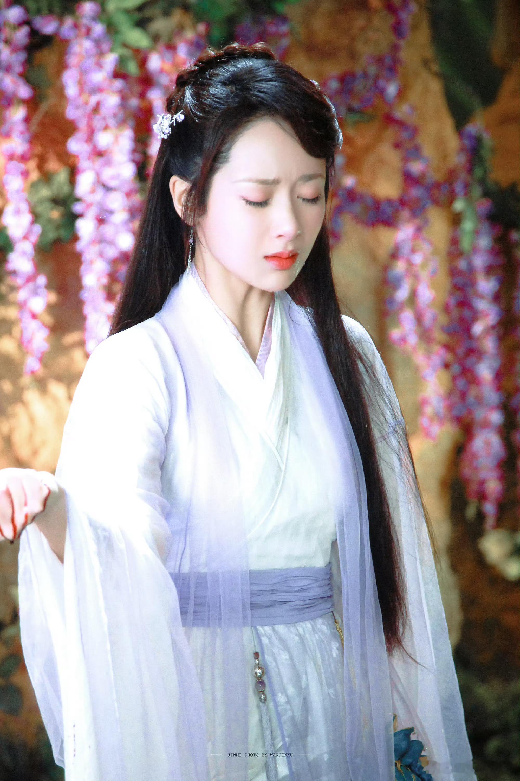 杨紫yz杨紫董竹君yz杨紫玉兰花开君再来ᵂʰⁱˡᵉᵗᵃᵏⁱⁿᵍᵍᵒ