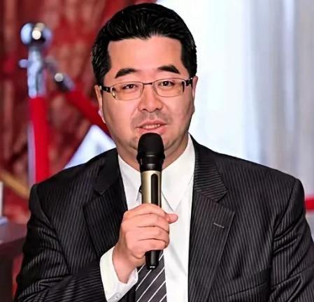 国民党访陆“伸手要钱”？？这脸皮是真厚！最近有个消息，国民党基金会执行长萧旭