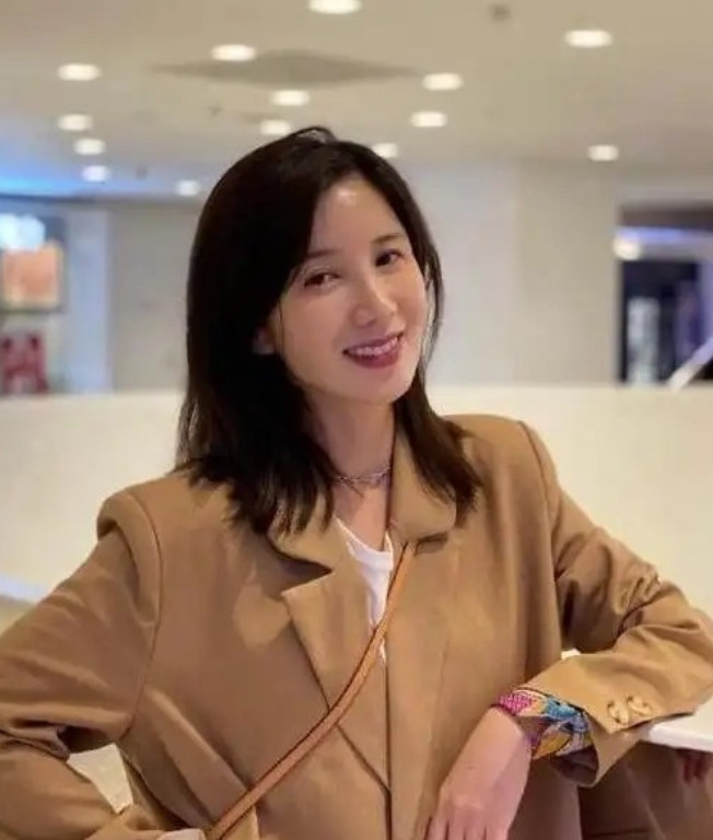 黄景瑜的前妻真是不消停啊！许荔莎锤许凯，她又跑出来说黄景瑜，还用许凯内涵黄景瑜