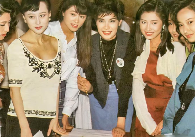 利智算不算顶级大美人？看看她和关之琳、翁虹的合照就知道了​​​