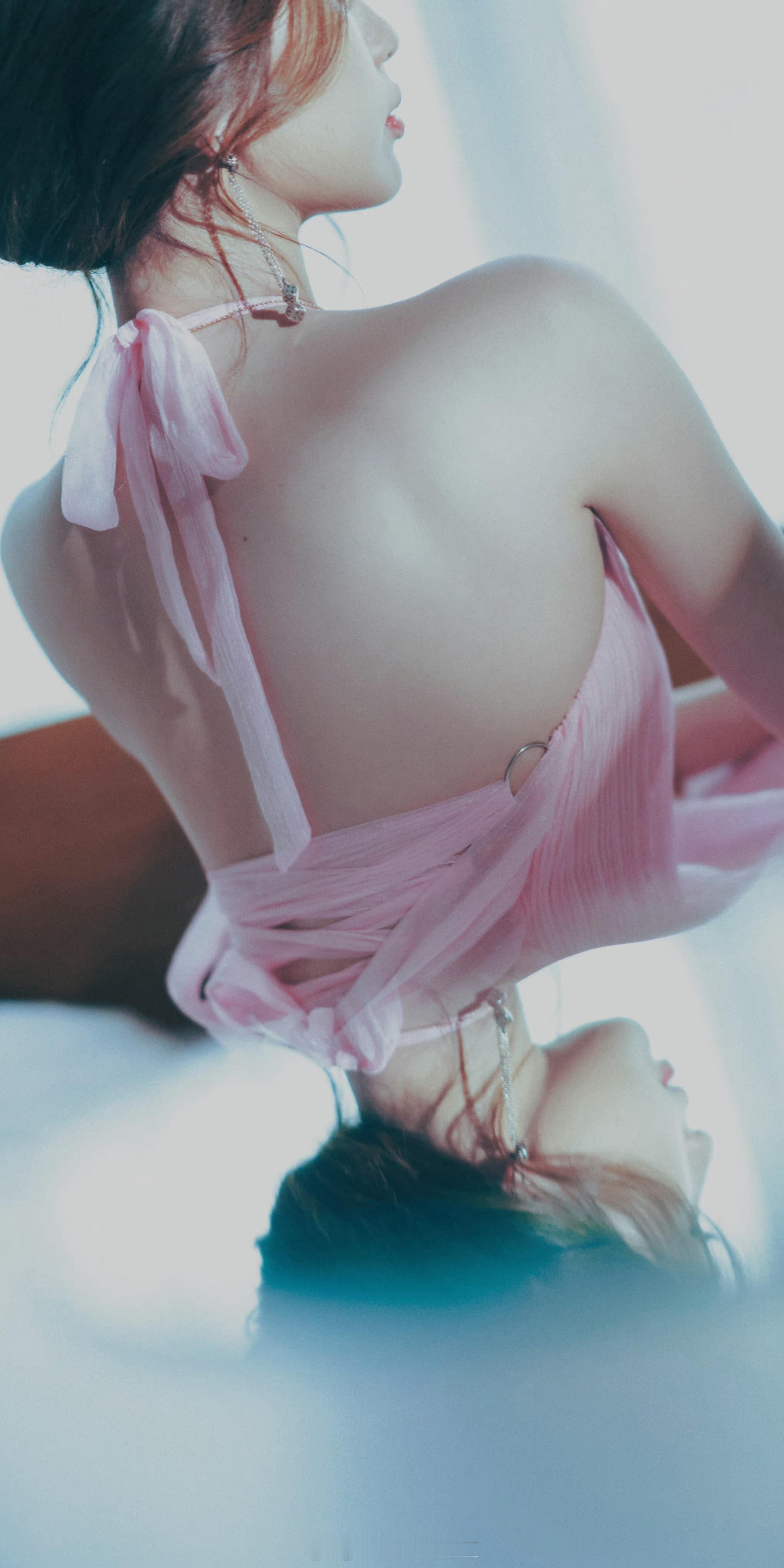 虞书欣粉色纱裙写真热图阁公众号