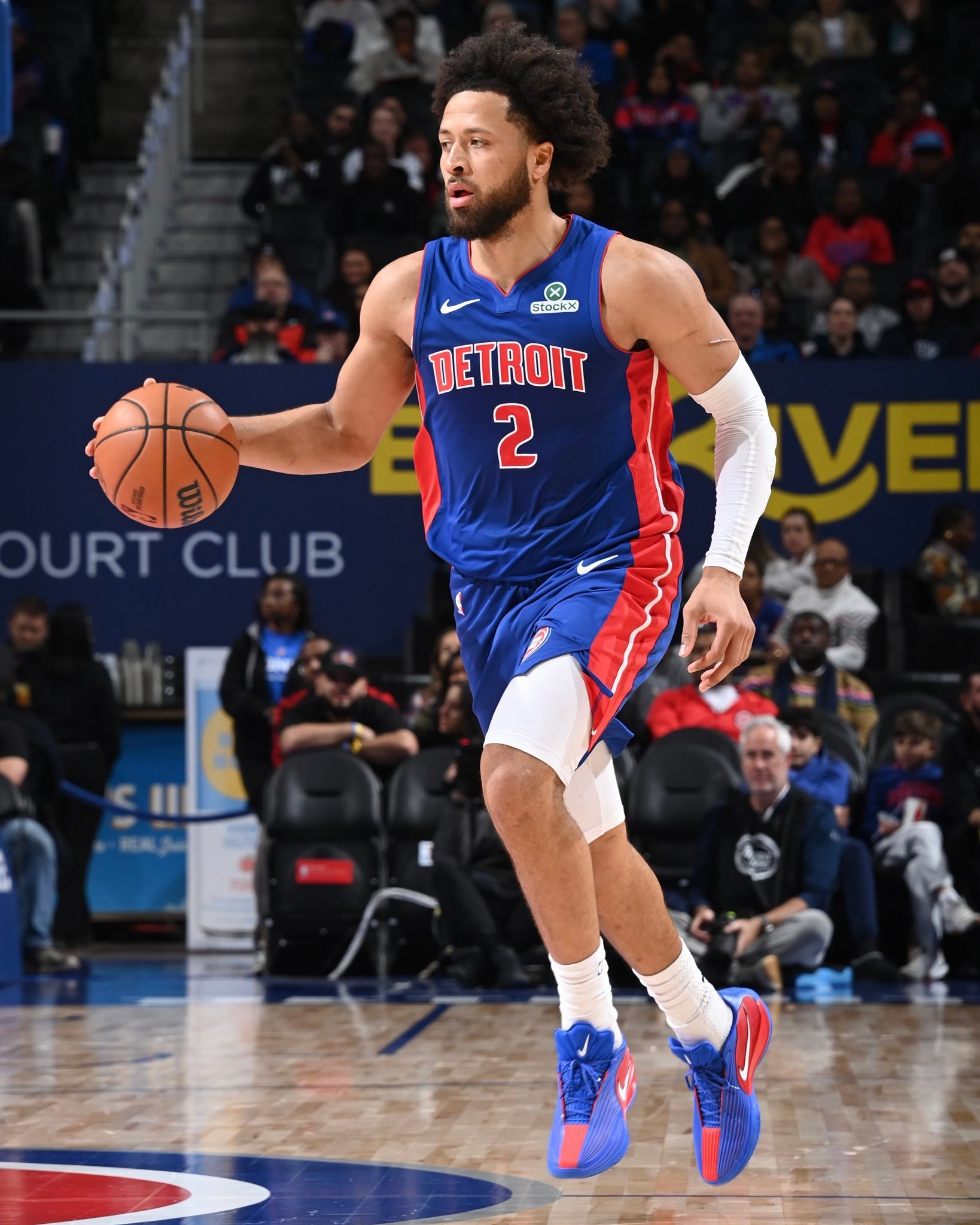 Shams：坎宁安与耐克达成续约，并将获得个人专属签名鞋系列，预计于2026-2