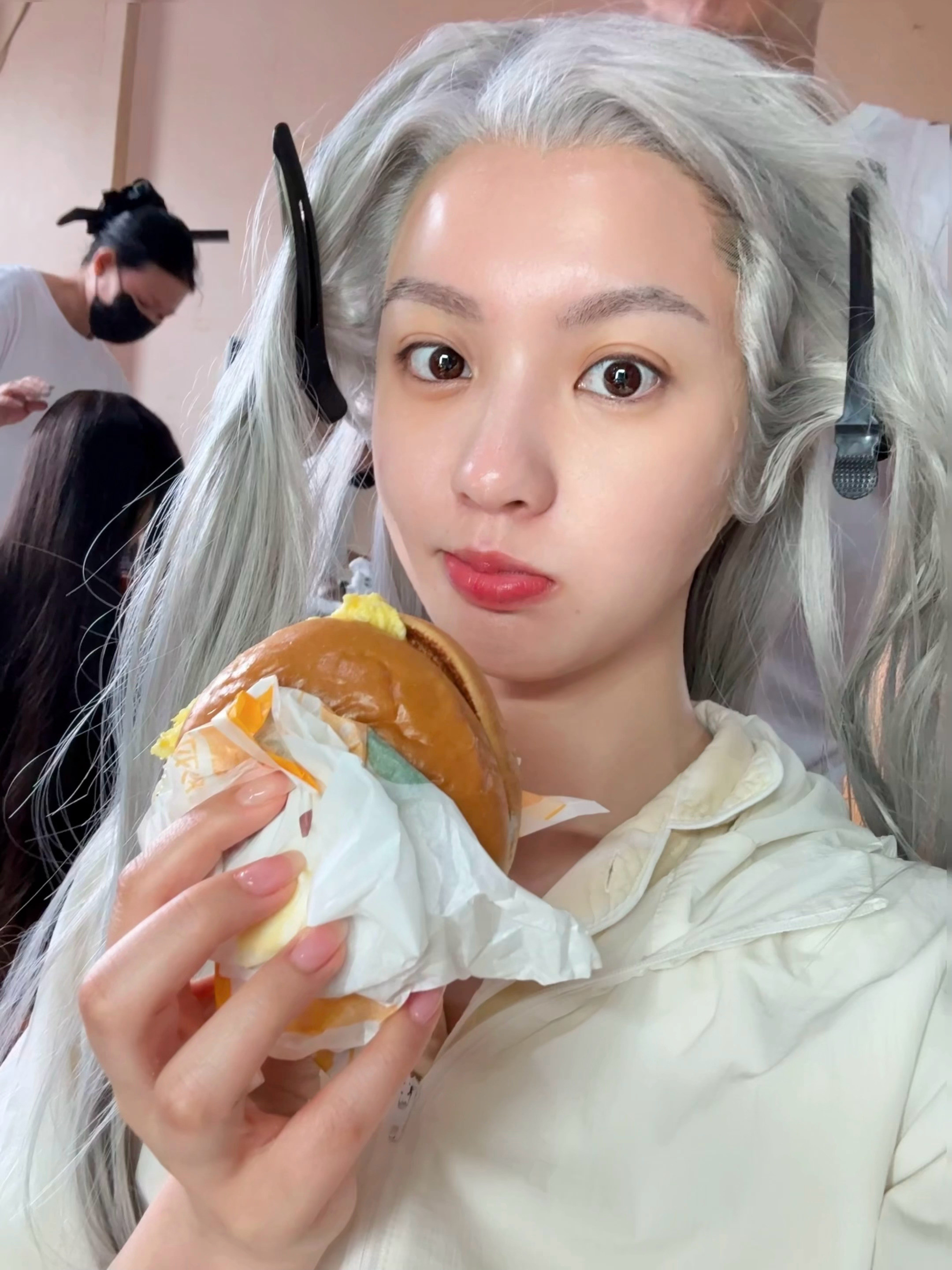 滴上班卡～•͈ᴗ⁃͈✧最近被这只小猫迷晕了陈沐琳​​​