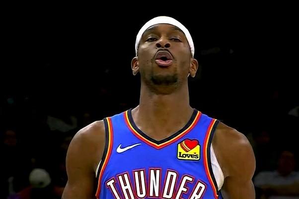 说实话：这是一场只能赢不能输的比赛，卫冕冠军雷霆假如被年轻的马刺完成4杀，那就不