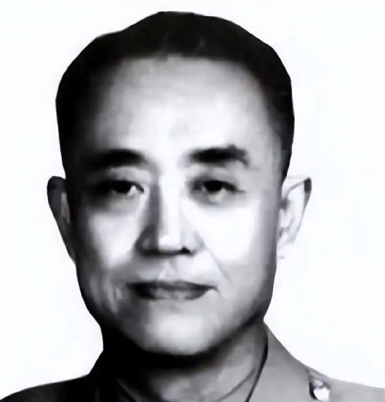 他91岁接受采访时，谈到吴石时，只轻描淡写地说了两句话。他说，"吴石啊，太天真了