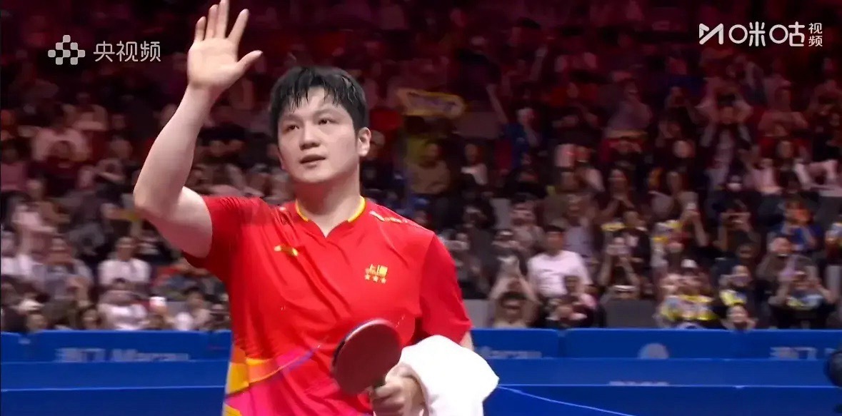 “超级金满贯”，是乒乓球领域中对运动员成就的最高评价。指在奥运会、世乒赛、世界杯