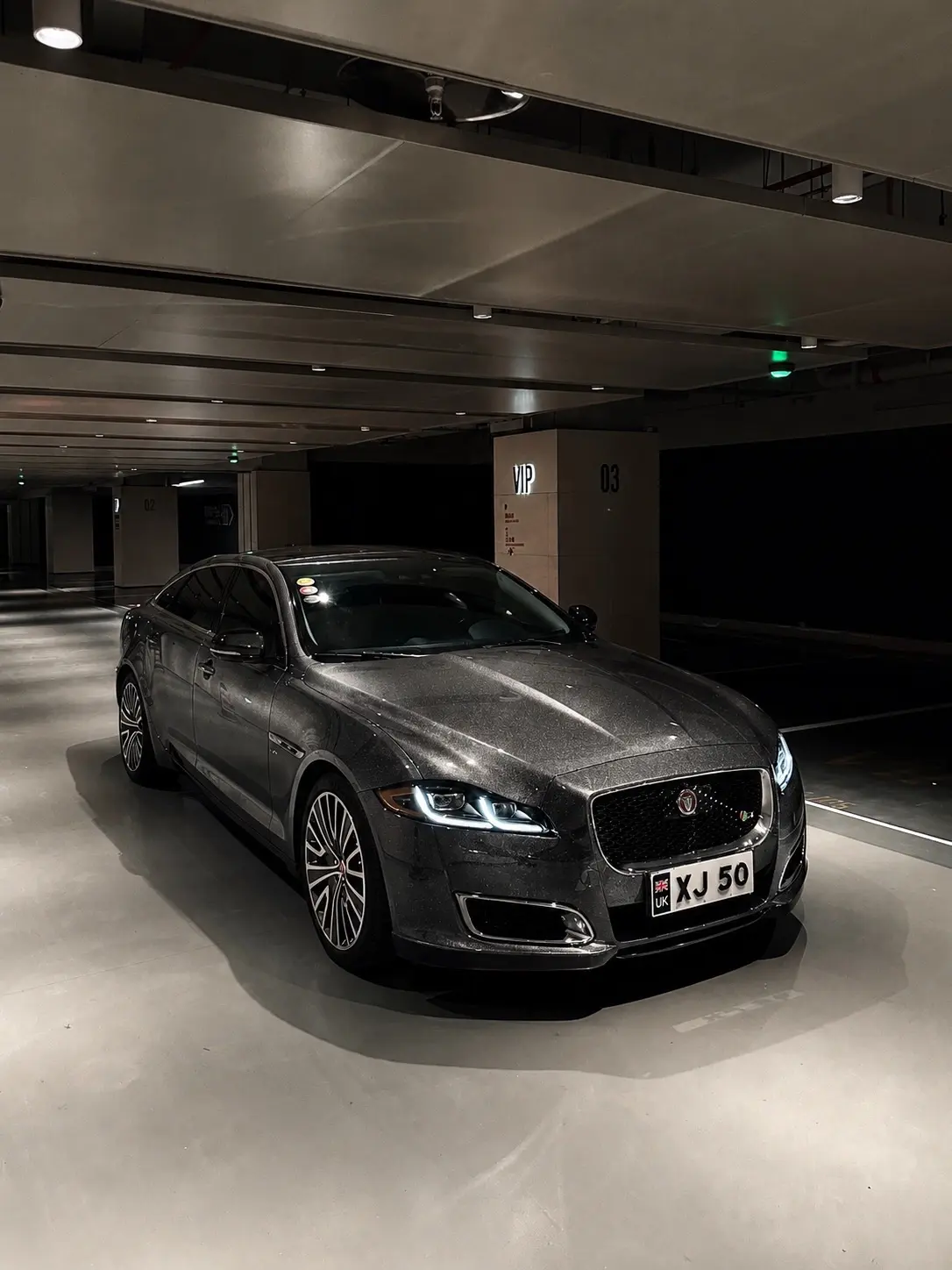 Jaguar XJ50 AWD.