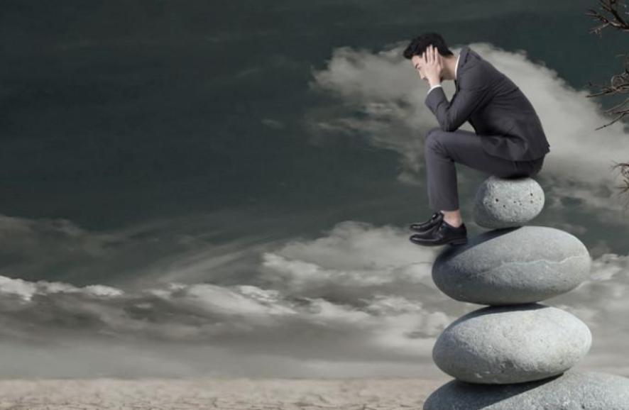 为什么很多小康家庭，到了中年会返贫？原因是什么？如今很多小康家庭的“家底”，