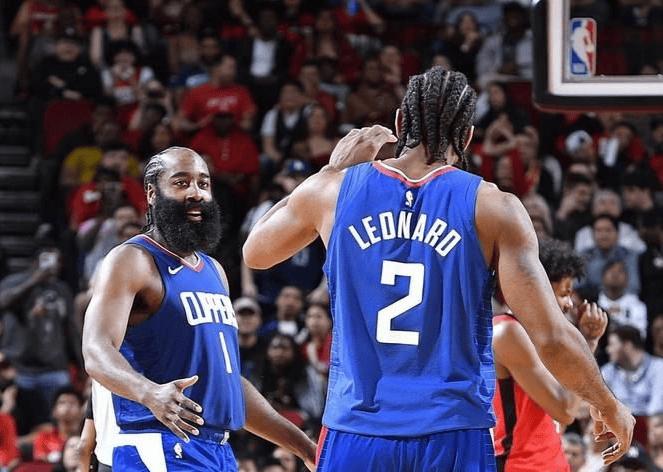 全明星首轮投票，哈登西部12，卡子西部20，东77票王。球迷首轮结果出来了，哈登