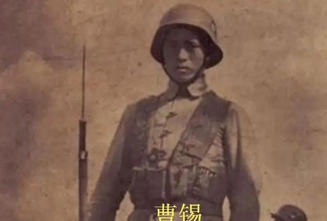 长沙会战炮火连天，曹锡守着机枪阵地纹丝不动。重机枪枪管打红三回，手榴弹箱子空了三