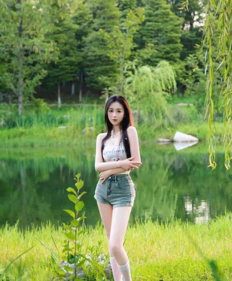 公园拍照，9个姿势，温柔漂亮又自然、拍照片很有氛围感