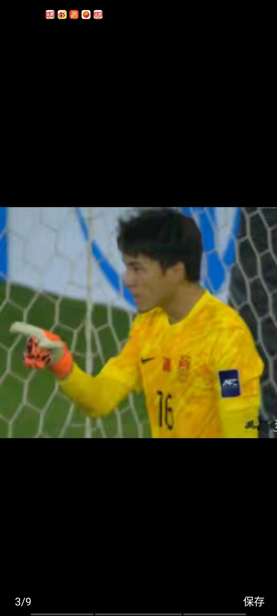 在日本队面前，李昊不再神奇。U23决赛中，球队上下半场各丢两球，0比4完败于日本