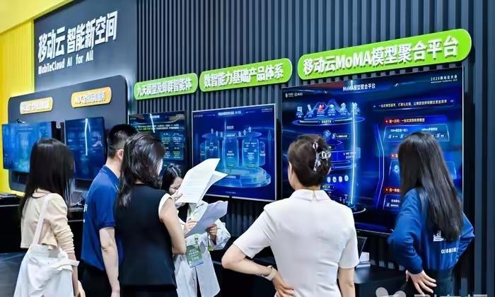 这就赤裸裸的现实！华为：收入8600亿，净利润突破1000亿；小米：收入36