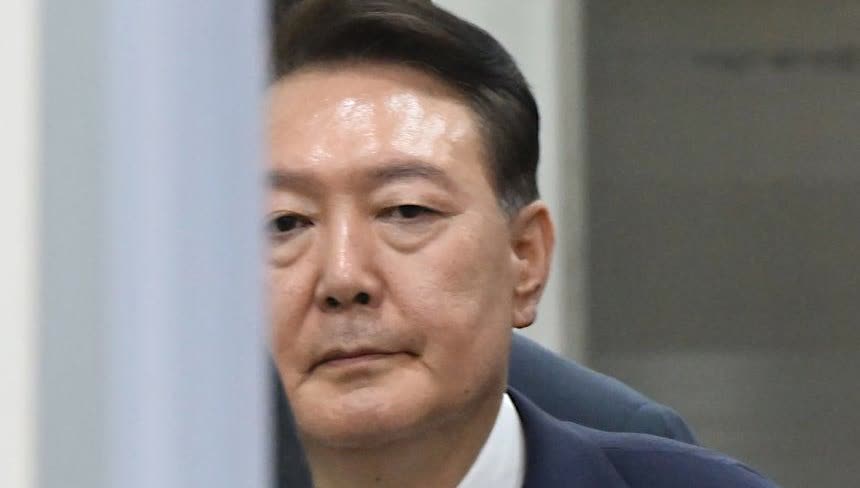 金民洙：“已经申请会见尹锡悦，舞弊选举，总得痛痛快快查一查。”国民力量党