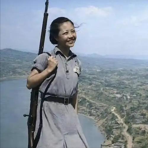 很多人只知道陈炯明是背叛孙中山的粤军将领，是老蒋的死敌。却没人知道，他最小的女儿