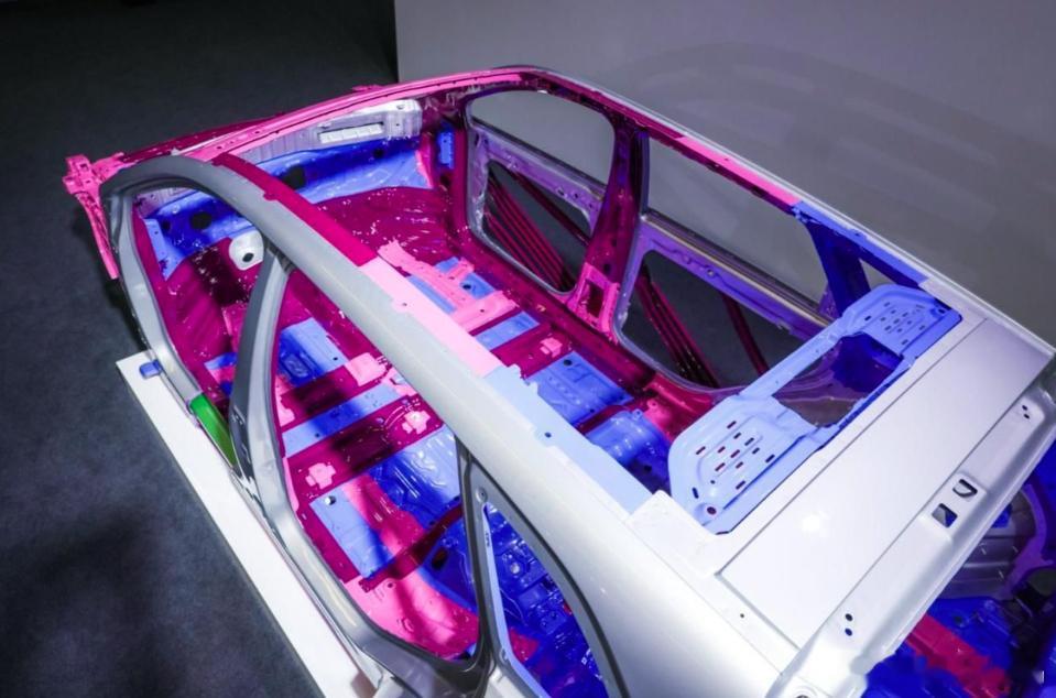 听不懂的汽车黑话什么？小米新一代SU7已经上2200MPa超强钢了？盘点了一下，