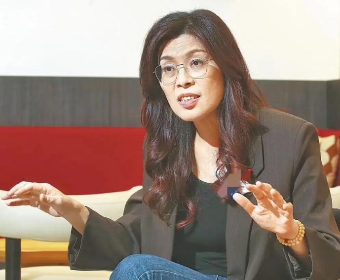 针对台湾问题，郑丽文再次做出了表态！在11月15日，据新加坡联合早报报道称，