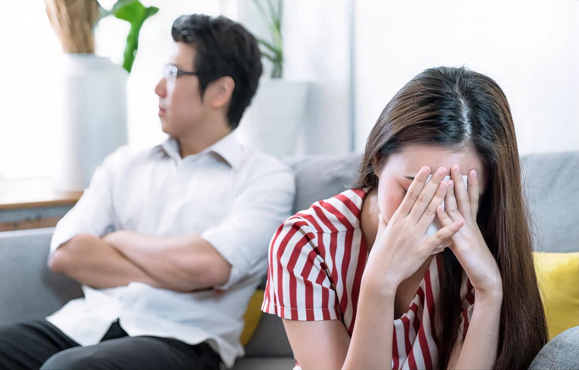 一个妈妈如果长期不上班，她会变成什么样？我们有一位来访者刘女士，40岁，做全