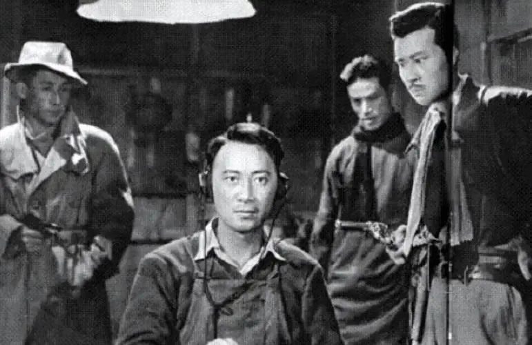 1940年，打入军统的张蔚林，因犯了错，被戴笠下令关禁闭，但他却选择越狱。戴笠大
