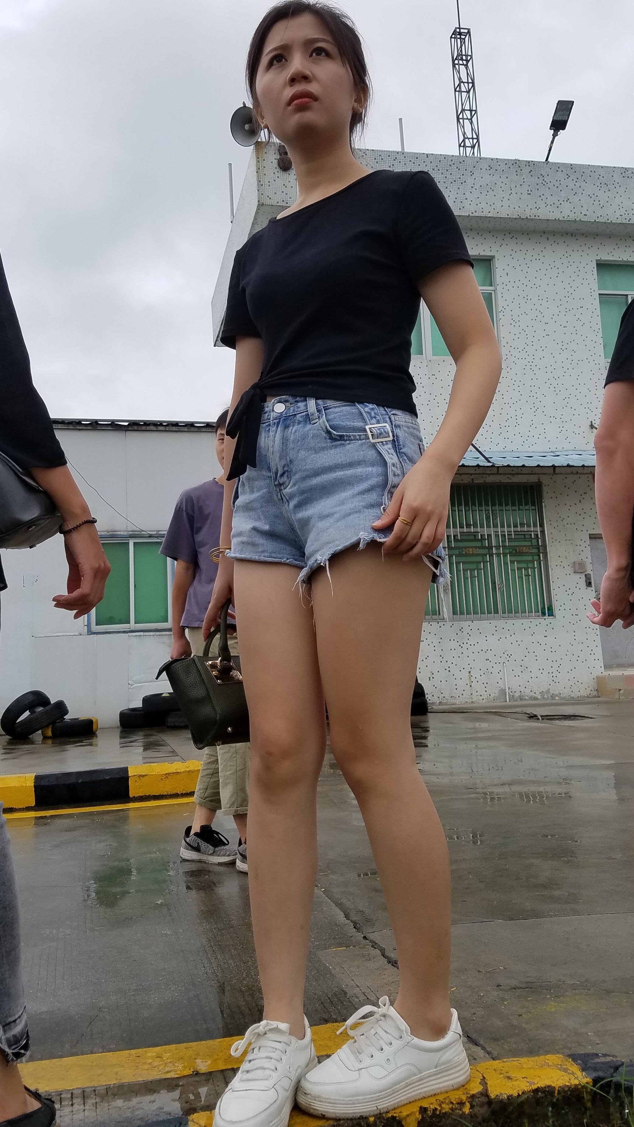 街拍小姐姐穿搭​​​