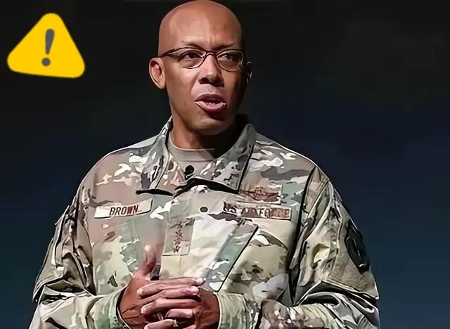 美国人现在终于知道害怕了，其空军参谋长四星级上将布朗说：中国的六代机虽然可怕，但