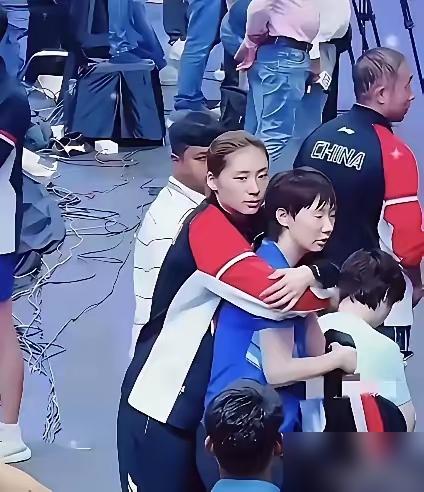 别急着骂陈熠是“关系户”，看看她赢王曼昱那场球，你就懂了。2025横滨冠军赛