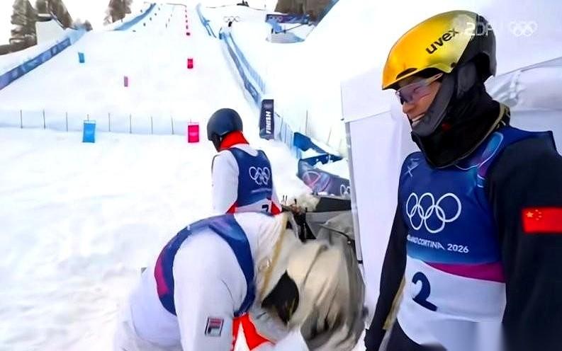 徐梦桃的老公，王心迪，又拿了个冠军。全场镜头怼着他脸，等着他呐喊，等着他流泪。