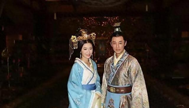 公元前91年，卫子夫绝望上吊自尽，临死前道：“陛下我跟你四十八年，太子据儿做了三