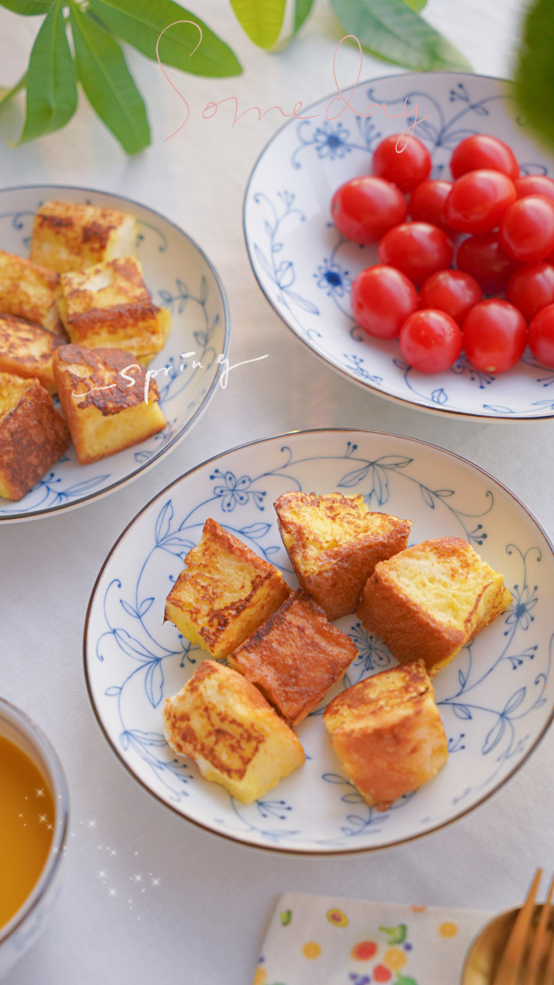 早安早餐！🌿🌿🌿今日早餐，吐司西多士牛奶鸡蛋混合沾吐司块，然后平底锅煎一下