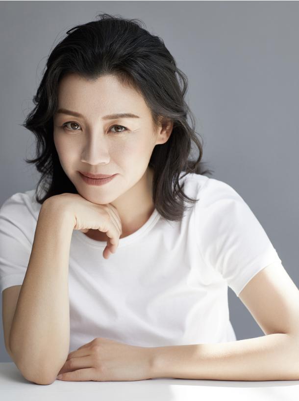 我追了2个月被拒，他只用3件小事，就让阿姨主动跟他定了终身？我家楼下李叔今年6