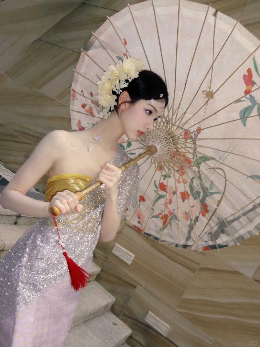 假前摸鱼的来养养眼吧👀女明星傣族少女版🈶，卢昱晓、程潇、沈月、艾米、金晨、田